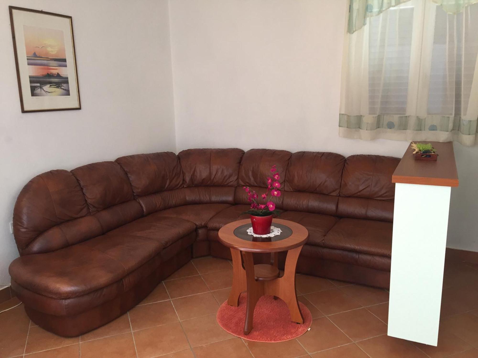 Apartments Anka Nin Luaran gambar