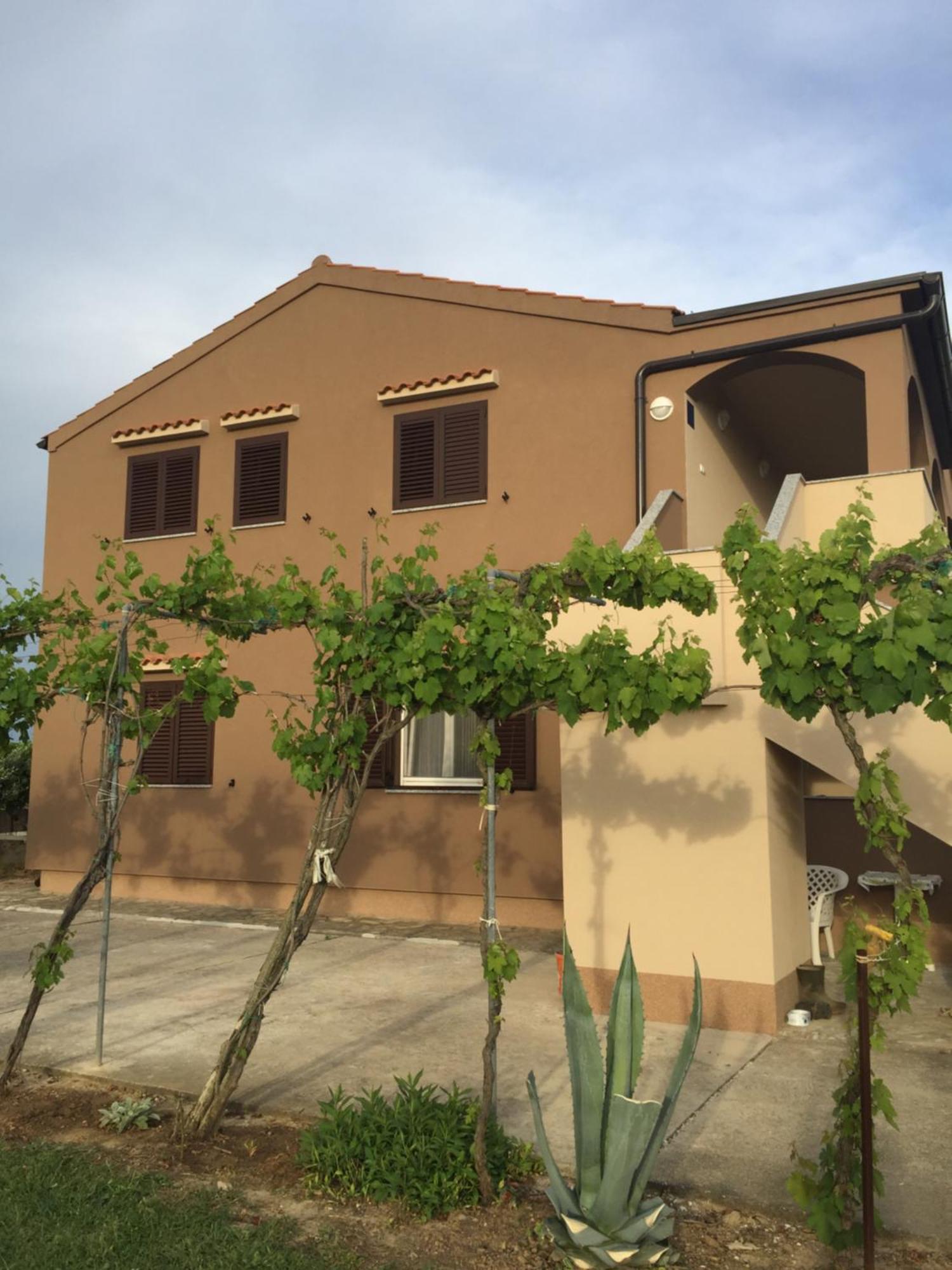 Apartments Anka Nin Luaran gambar